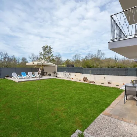 Em Apartment Porec